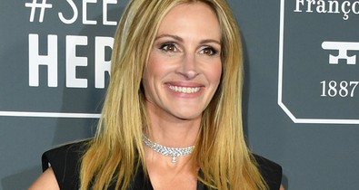 Julia Roberts szinte ugyanazt viselte két egymást követő gálán