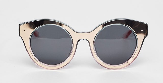 Fémhatású napszemüveg PULL & BEAR 2995 Ft - pullandbear.com