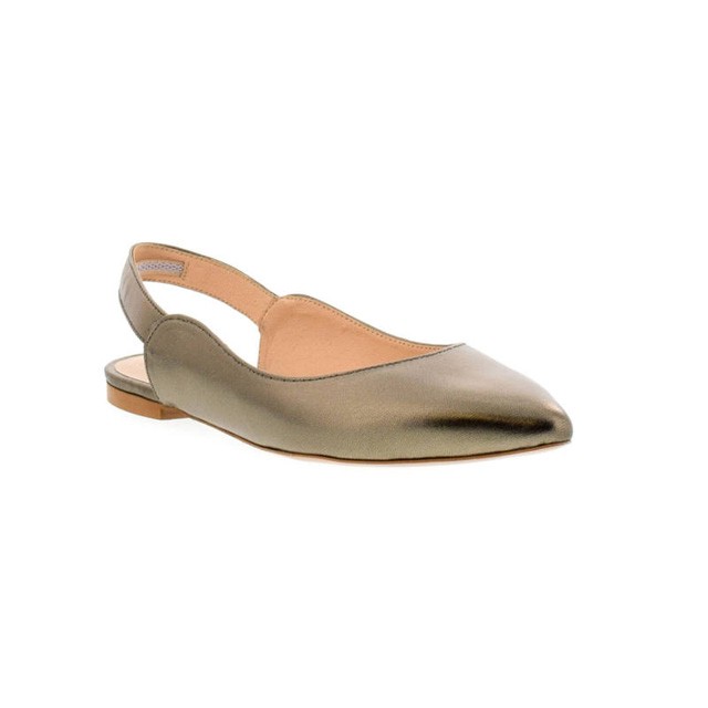 GLAMOUR nagykövetünk megmutatja kedvenc hétköznapi cipőit