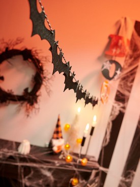 Virágfüzér, 895 Ft