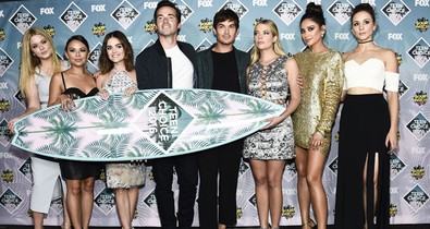 A Pretty Little Liars sztárjai nagyon szexik voltak a Teen Choice gálán