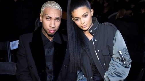 Tyga azt állítja ő Kylie Jenner leendő gyerekének apja!