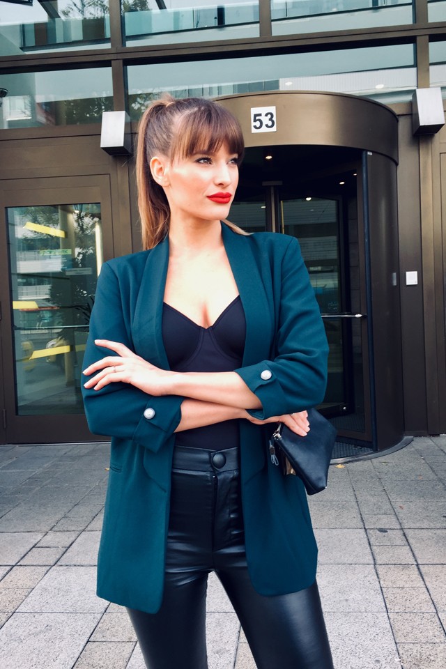 Nagyon dögös bodyval búcsúzik a volt GLAMOUR Nagykövet