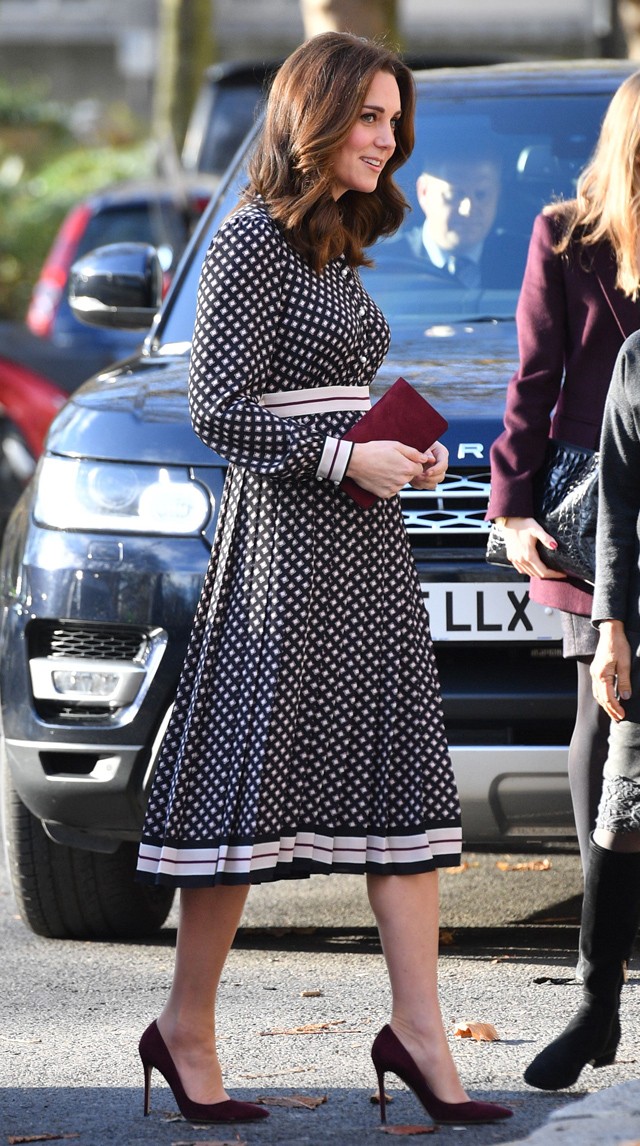 Kate Middleton terhes