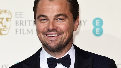 Leonardo DiCaprio fotósokat rúg fel az Oscarért