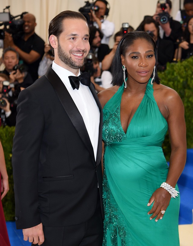 Megszületett Serena Williams kislánya!