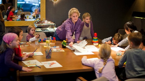 Ünnepi kavalkád az ARAZ világában