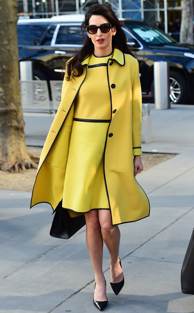 Amal Clooney várandósan