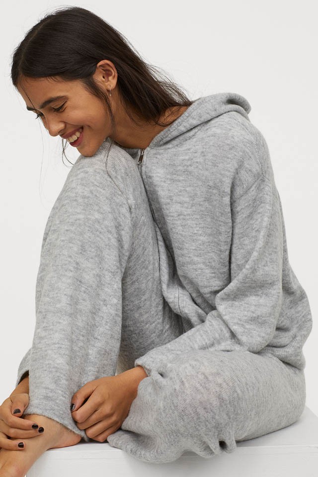 Végre: a szuperstílusos nadrág, ami letaszítja a cicanadrágot a trónról