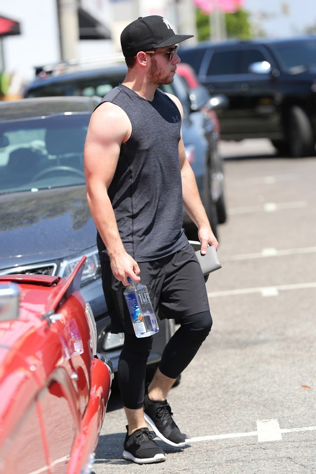 Ha rossz napod van, elég megnézned Nick Jonas karizmát, és rögtön jobban leszel