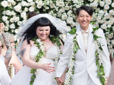 A The Gossip énekesnője feleségül vette barátnőjét