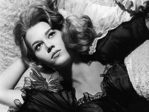 10 fotó a szabadszellemű Jane Fonda fiatal korából