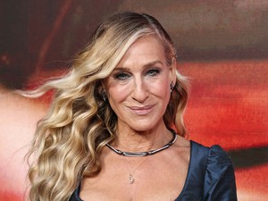 Sarah Jessica Parkert durván kritizálják a kommentelők, ezzel a látványos kiegészítővel verte ki a biztosítékot