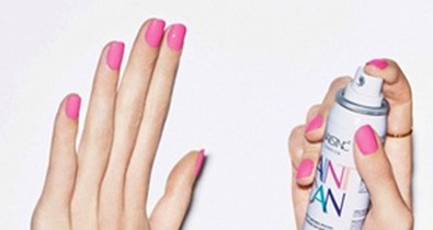 Körömlakk egy fújásra! Kiváncsi vagy, hogyan?