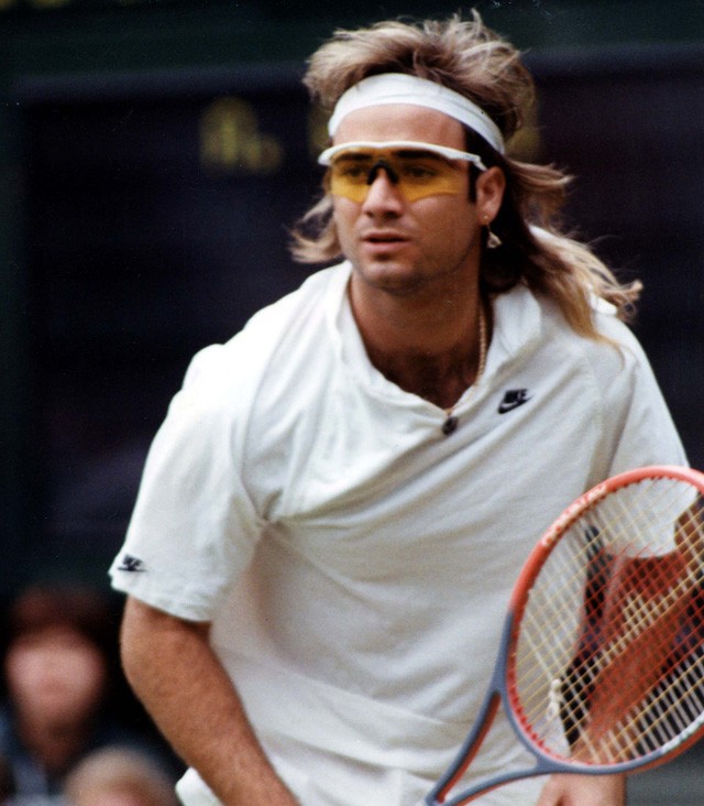 Miért focistafrizura? A teniszezők is imádták, André Agassi a mullet tiszteletbeli ikonja, sőt Björn Borg is ilyen séróval tolta