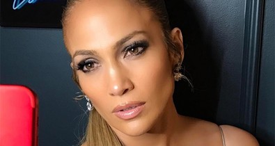 Kész! Jennifer Lopez szelfijétől padlóra kerültünk