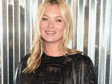 Kate Moss, Kendall Jenner és Priyanka Chopra nagyon megörültek egymásnak a New York-i divathéten