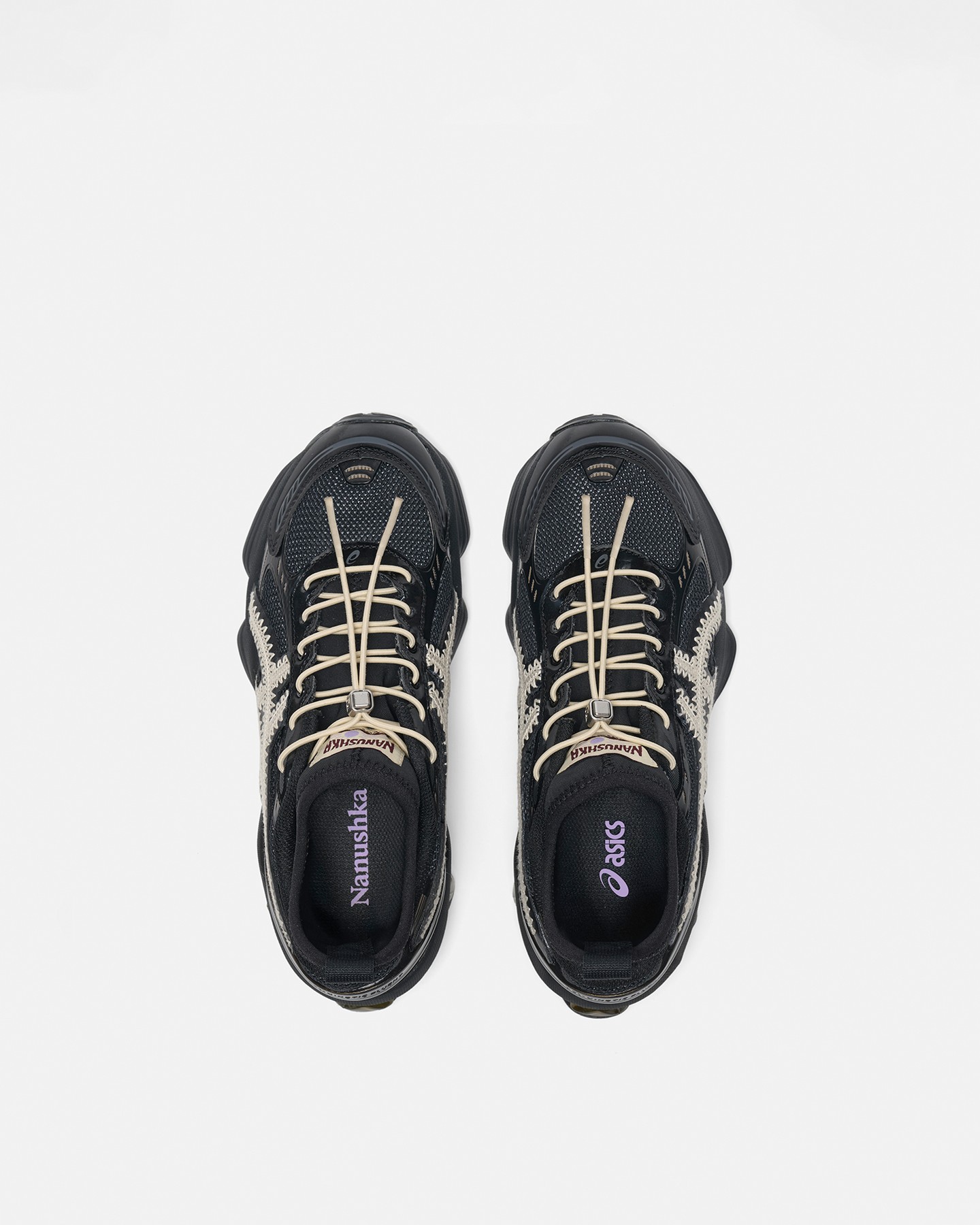 Nanushka X ASICS modell