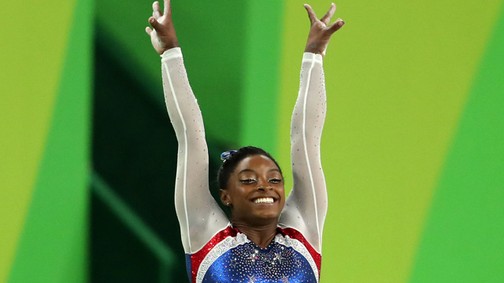 Ilyen elképesztő hasak vannak a tornadressz alatt!