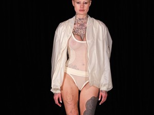 Szépségek kivarrva - Topmodellek tetoválással