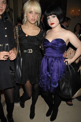 Kelly Osbourne az egyik közeli barátnője volt.