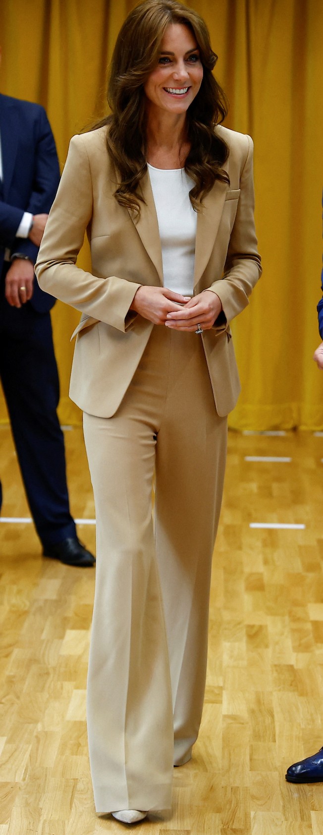 Egy bézs összeállítás biztos befutó, még Katalin hercegné ruhatárában is