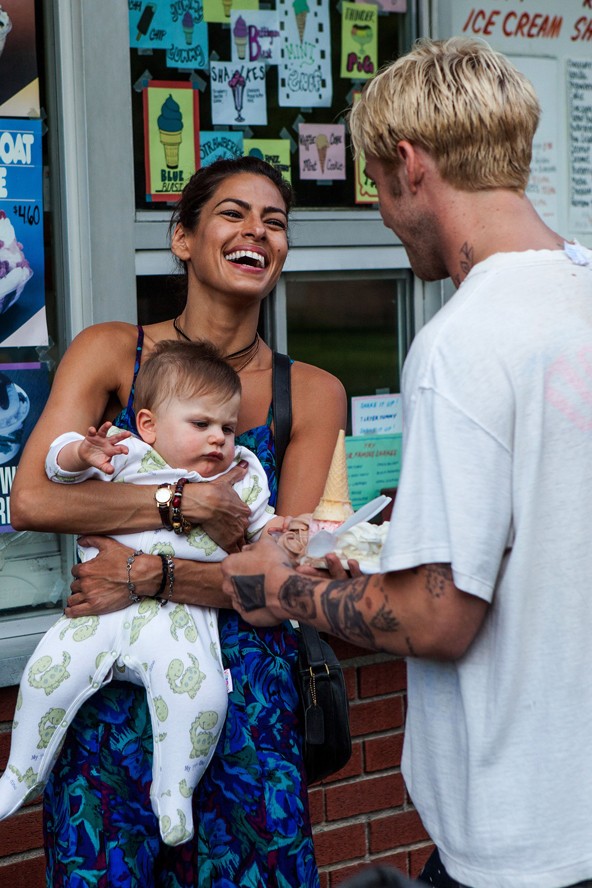 eva mendes, ryan gosling