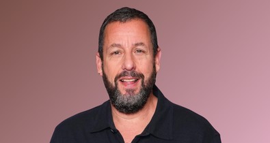 Adam Sandler a lányaival pózolt a vörös szőnyegen, Sunny és Sadie egyszerűen álomszépek