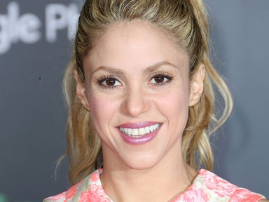 Jaj ne! Búcsút kell intenünk Shakira szőke oroszlánhajának!