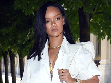 Mi történt? Rihanna házát zsaruk vették körül