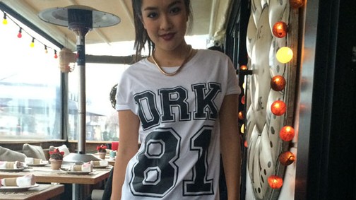 Hien laza és vidám