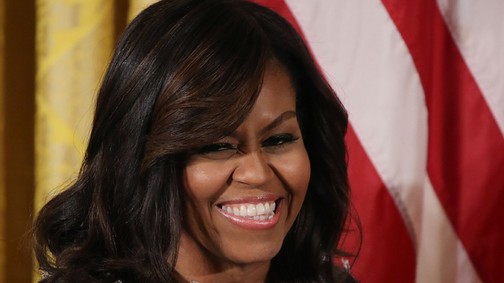 Hűha: Michelle Obama együtt táncolt a Mikulással egy gyermekkórházban, hogy felvidítsa a kis betegeket