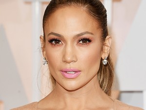 Jennifer Lopez ultra szexi Madonnának öltözött Halloweenre