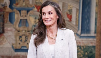Letícia spanyol királyné álomszép ruhában tündökölt a vb-döntőn, a világsztárokat is letarolta szettjével