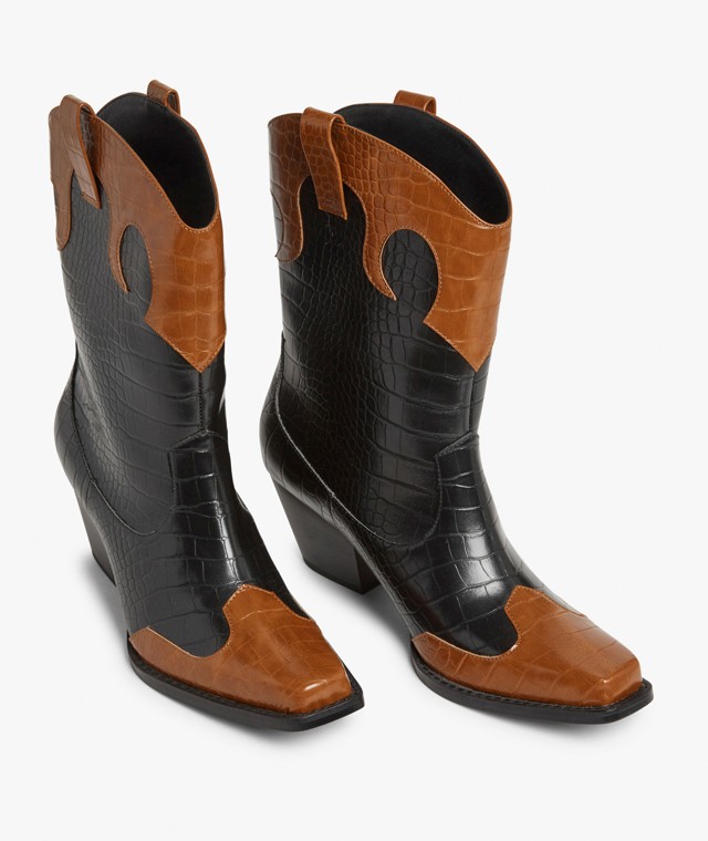 Ezeket a színeket viseld, ha igazán trendin akarsz berobbanni az őszbe