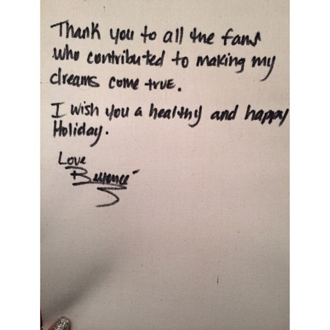 Beyoncé köszönetet mond rajongóinak.