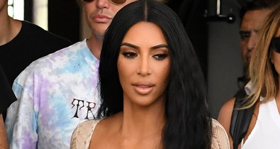 Oké, Kim Kardashian ezüst bikinije tényleg elég szexi