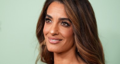 8 alkalom, amikor Amal Clooney mindenkit túlragyogott a vörös szőnyegen páratlan ruhaválasztásával