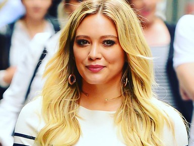 Hilary Duff ezért büszke szülés utáni testére, narancsbőrére és plusz kilóira!