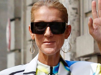 Celine Dion bugyira vetkőzött Párizs utcáin