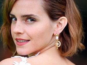 Emma Watson merész fürdőruhája a legsikkesebb darab, amit valaha láttunk