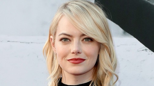 Úristen! Emma Stone visszatért a vörös szőnyegre egy álomruhában