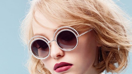 Johnny Depp és Vanessa Paradis 16 éves csemetéje a legújabb Chanel lány