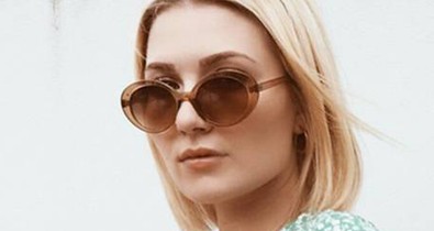 Jelenleg ez a legnépszerűbb ruha az Instagramon: 24 óra alatt eladták az összeset