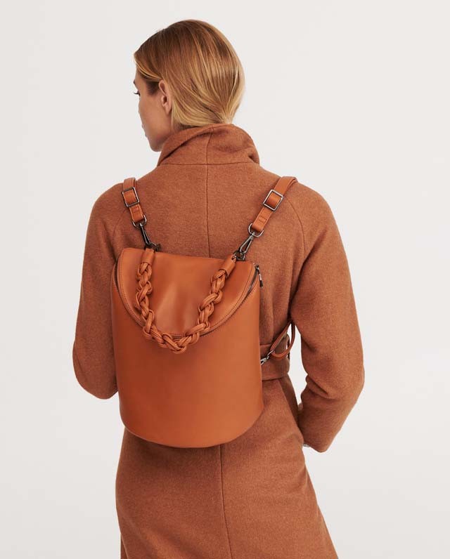 Reserved hátizsák 9995 Ft