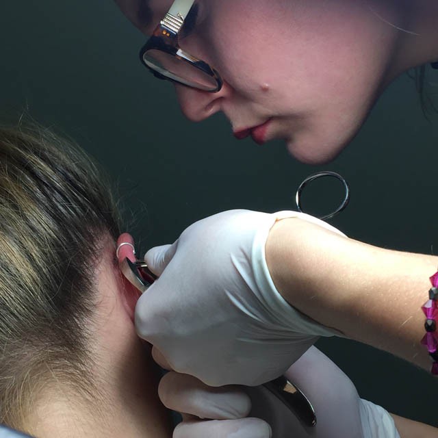 tetoválás, tetováló szalon, wonderland, wonderland tattoo, tetováló lányok, tetkó