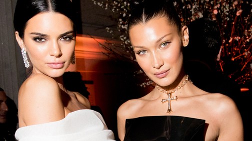 Kendall Jenner szájon csókolta Bella Hadidot születésnapja alkalmából