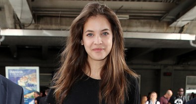 Palvin Barbi megérkezett Cannes-ba, rögtön szexi fotót posztolt