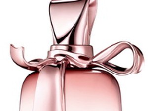 Tesztelj parfümöt a GLAMOUR Online-nal!