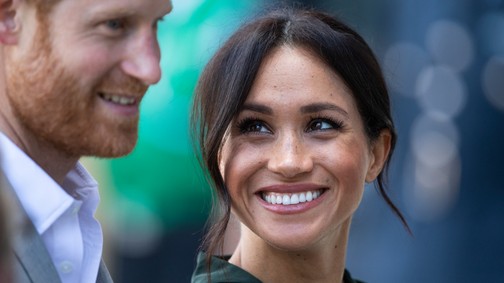 Jó ég: Itt az első fotó Meghan Markle és Harry kislányáról, sőt az egész családról! 